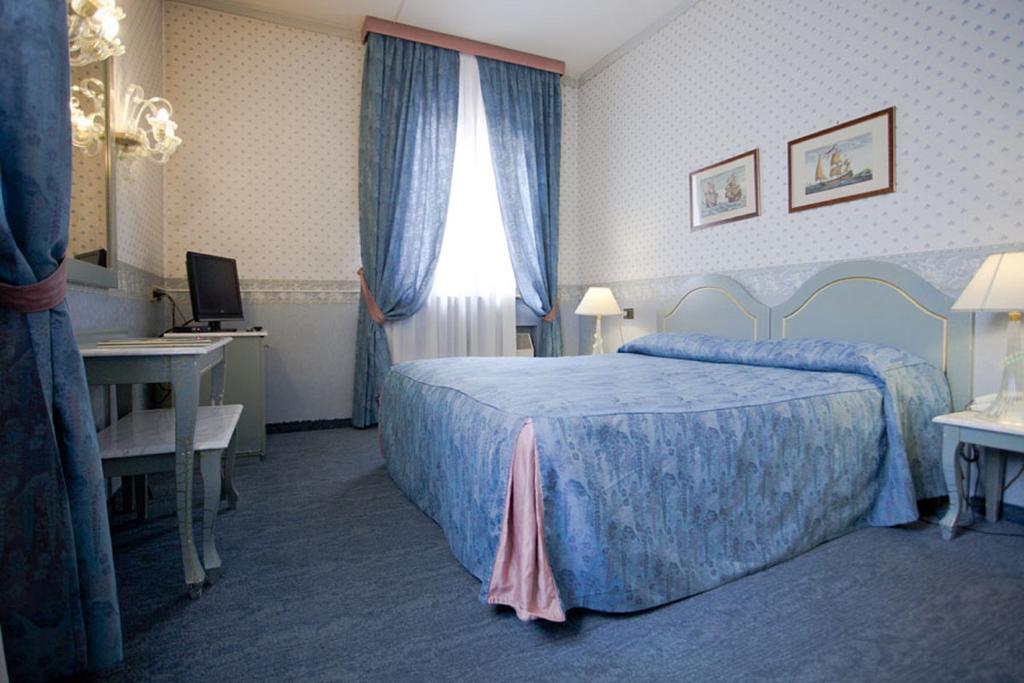Hotel Bentivoglio Residenza D'Epoca ภายนอก รูปภาพ